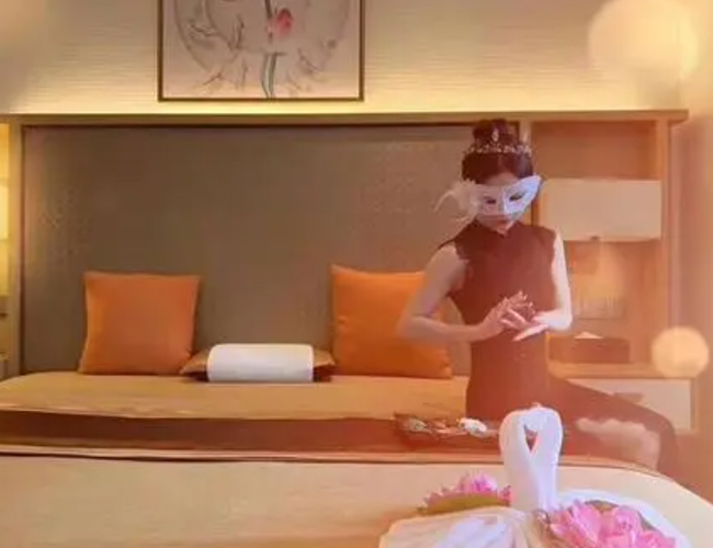 我在青岛黄岛体验了下高端男士按摩spa会馆，私人会所花样超多